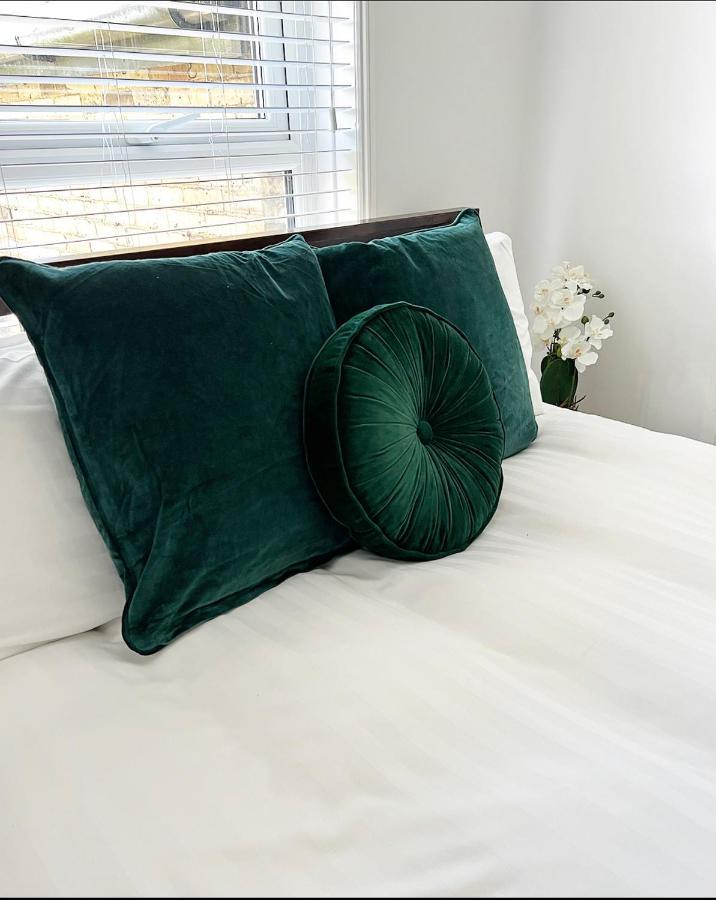 Modern 3 Bed, Heart Of Ashley Cross, 5 Mins To Sandbanks Poole Eksteriør billede