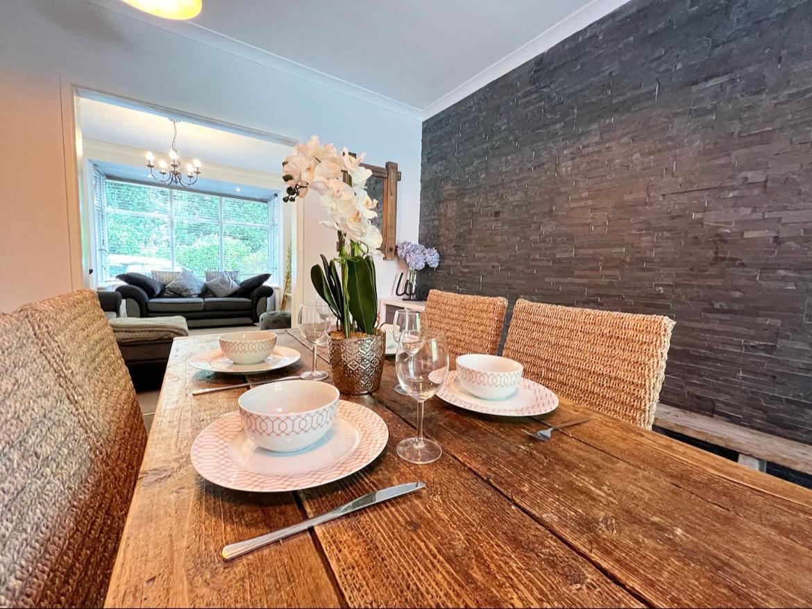 Modern 3 Bed, Heart Of Ashley Cross, 5 Mins To Sandbanks Poole Eksteriør billede