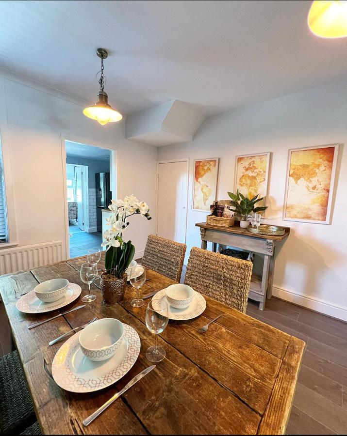 Modern 3 Bed, Heart Of Ashley Cross, 5 Mins To Sandbanks Poole Eksteriør billede
