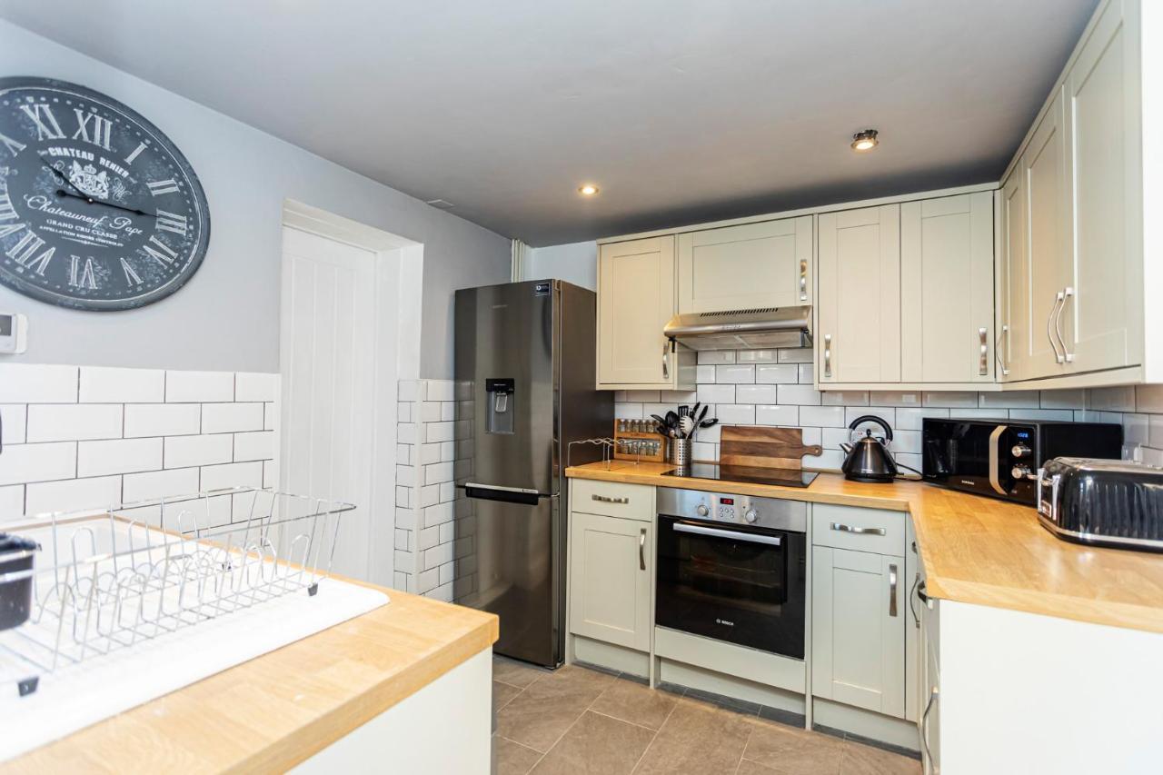Modern 3 Bed, Heart Of Ashley Cross, 5 Mins To Sandbanks Poole Eksteriør billede