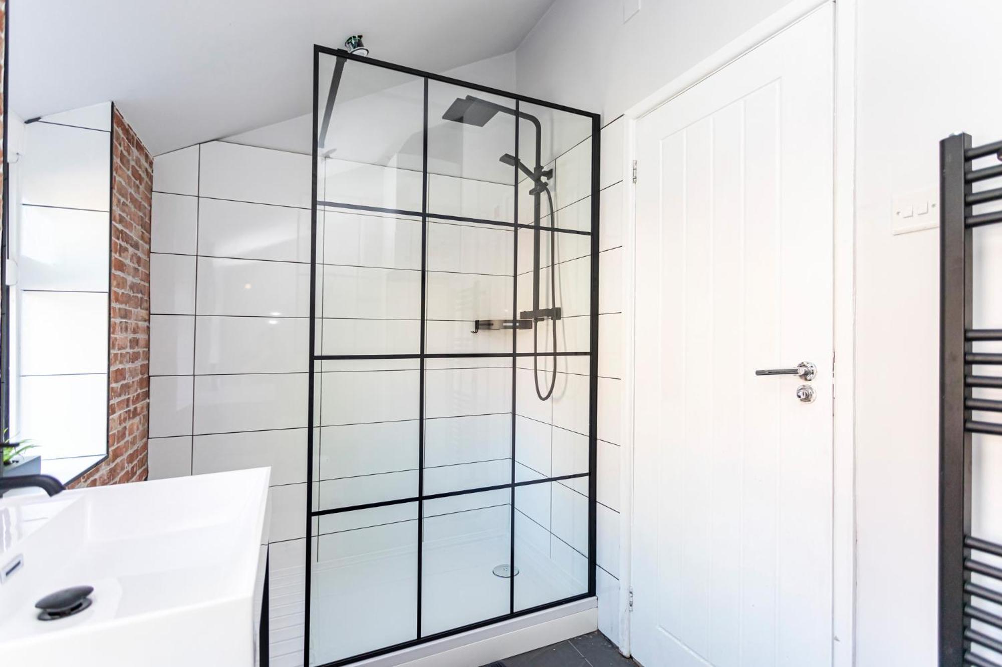 Modern 3 Bed, Heart Of Ashley Cross, 5 Mins To Sandbanks Poole Eksteriør billede