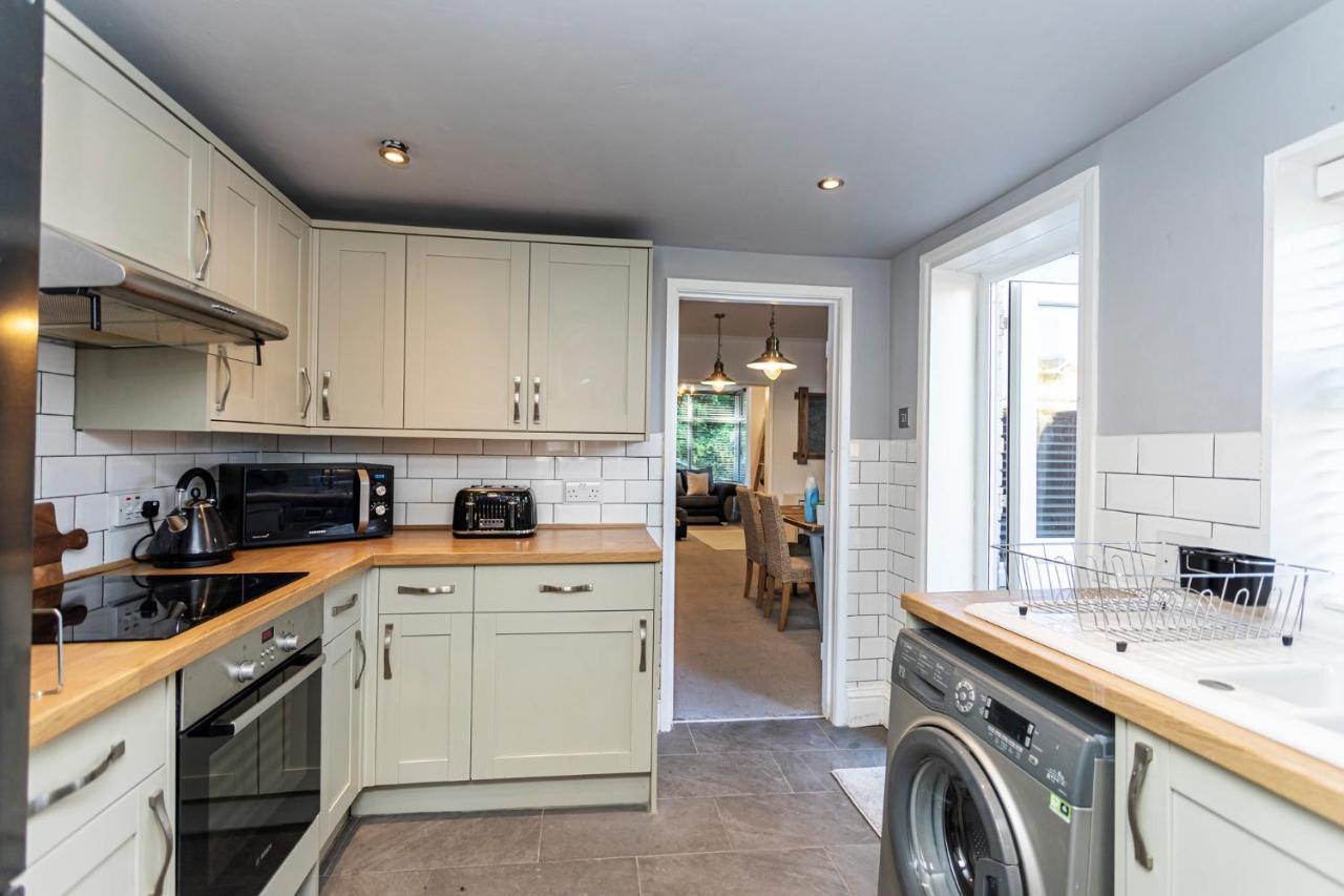 Modern 3 Bed, Heart Of Ashley Cross, 5 Mins To Sandbanks Poole Eksteriør billede